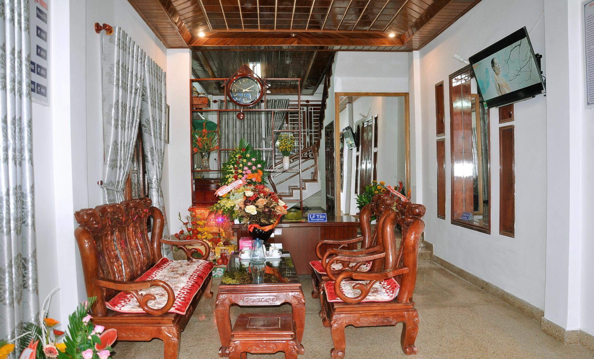Ngoc Tung Mini Hotel Хюэ Экстерьер фото